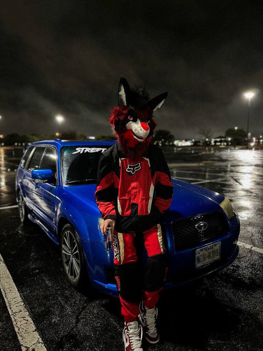 exxpatriot's tweet photo. i don’t flex my swag i flaunt it https://t.co/cbFlTj641S