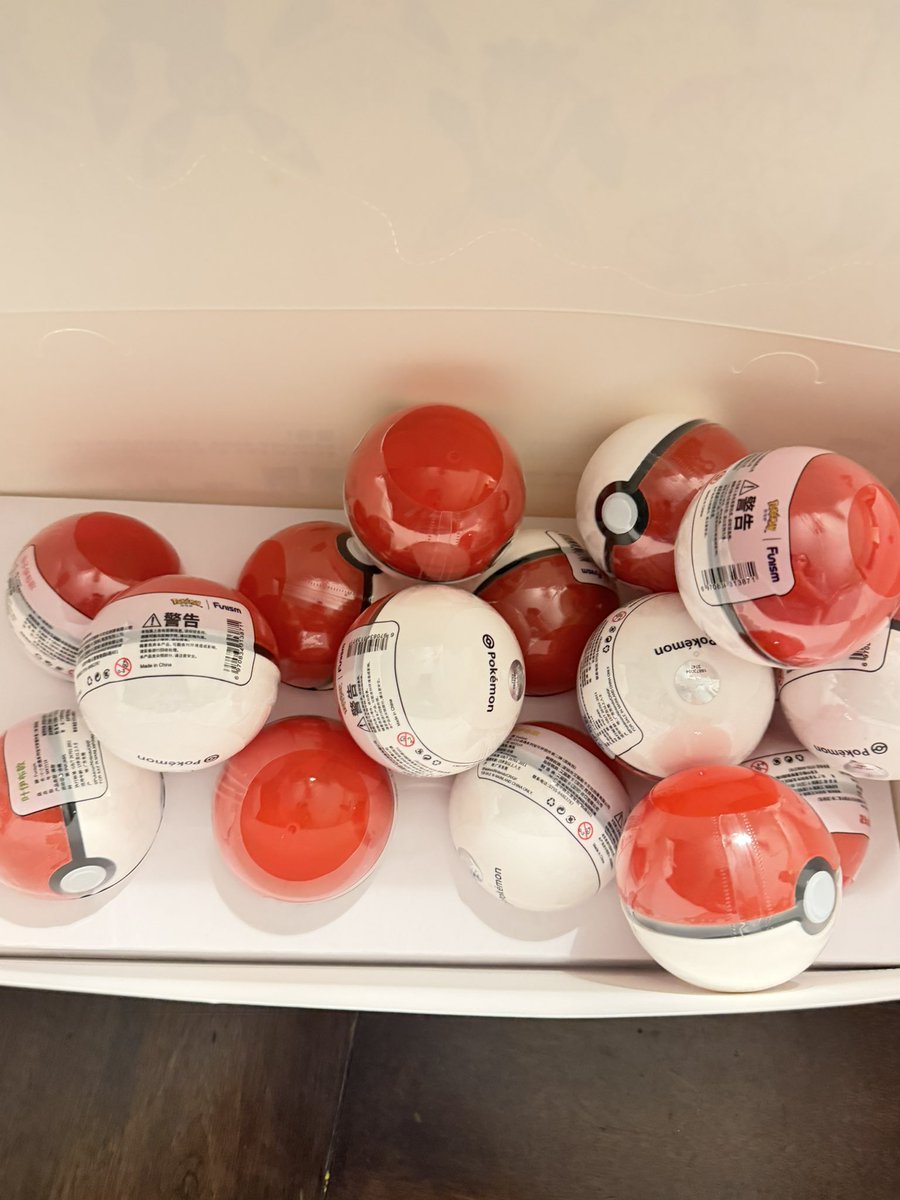 jacqui 💡🍓🪩 tweet media