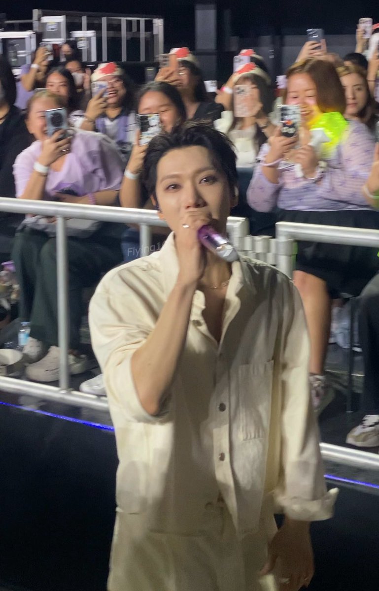 FlyingTEN's tweet photo. ผ่านมาหลายวันแล้ว แต่ยังตาตรึงกับจังหวะนี้อยู่ ขอบคุณนะคับ 🥲🙏🏻 https://t.co/hMB8HIurhP
