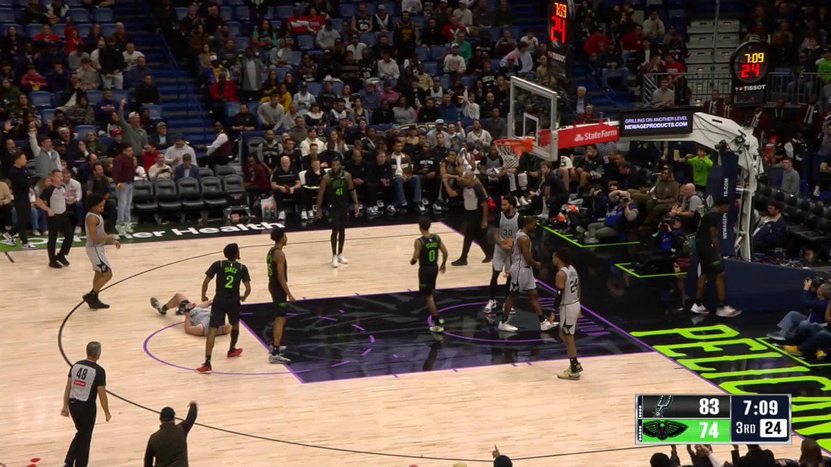 DERIK QUEEN YOU ARE INSANE