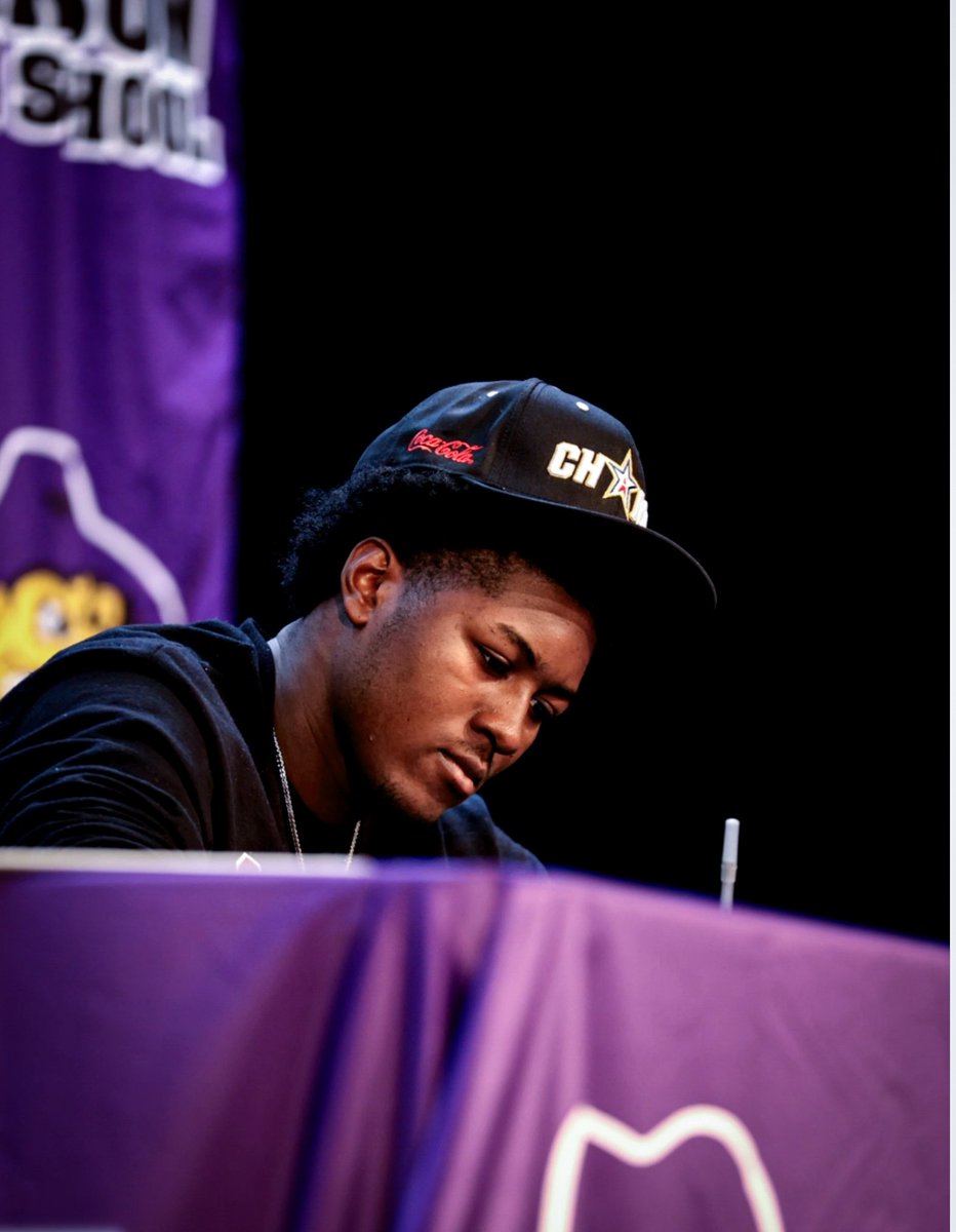 JosieMPittman's tweet image. Signing Day at Jackson 🖊
Ezavier Crowell,  Red Chapman, Juice Gordon, and Landon Duckworth signed today for the next level @LandonDuckworth @EzavierCrowell @GordonJamarrion @keeyunchapman @JacksonFootball