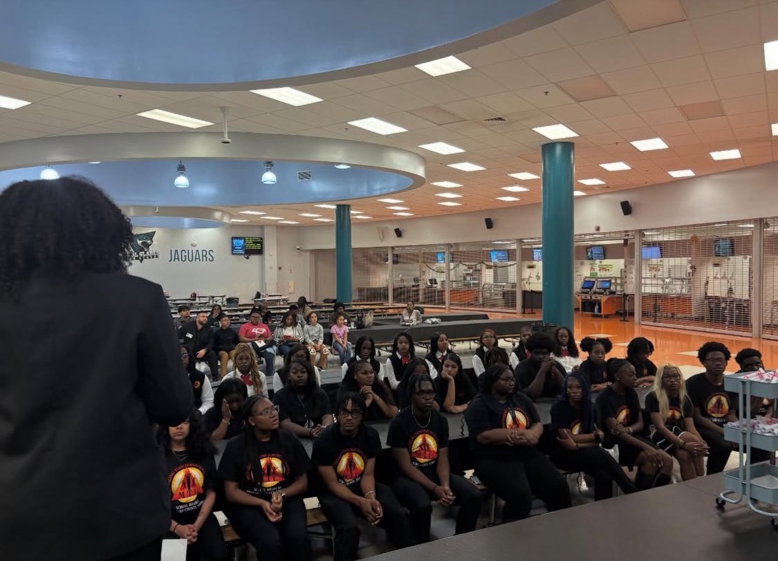 Monifa  Nealy tweet media