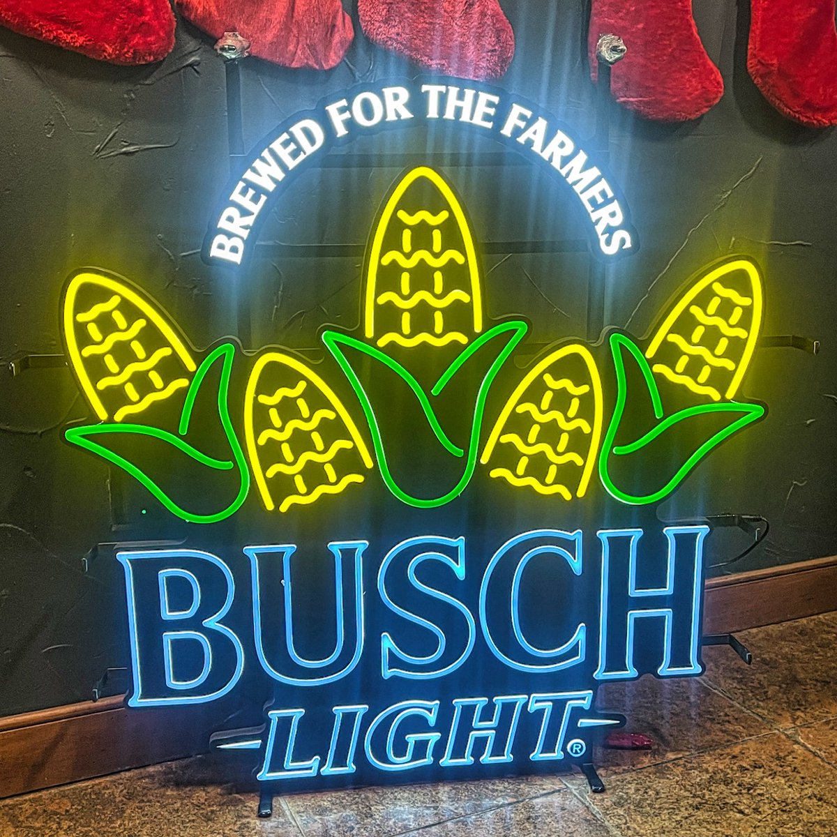 This is not a drill! 🚨
This incredible neon is going to be in the Wrappy Happy Hour Silent Auction on Wednesday night! Who's gonna get it?
We're raising money for Mini-Grants for Hastings Public School teachers!