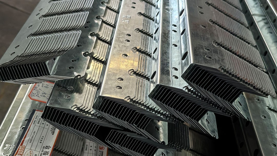 steel_ecosteel's tweet image. Our lightweight steel studs are engineered to deliver exceptional strength without the weight—making installation faster, safer, and more efficient.
#LightweightSteel #ConstructionMaterials #BuildingSolutions #SteelStuds
