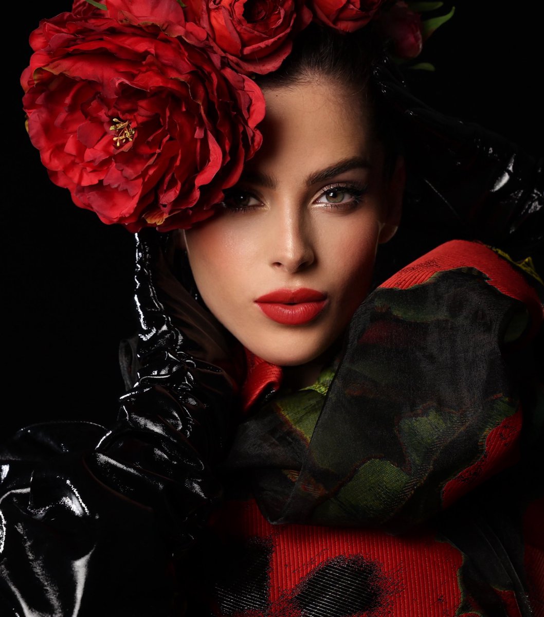 Miss Universe tweet media