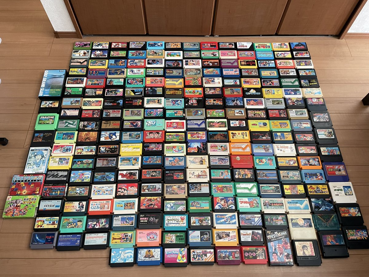 本日はお休み♪ ファミコンソフトとスーパーファミコンソフトの