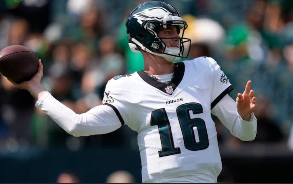 JamieHaddon's tweet image. Bench him. The data doesn’t lie. It’s not a coaching thing. Come on Howie you know! @BleedingGreen #FlyEaglesFly #EaglesNation #itsaphillything #PHIvsLAC