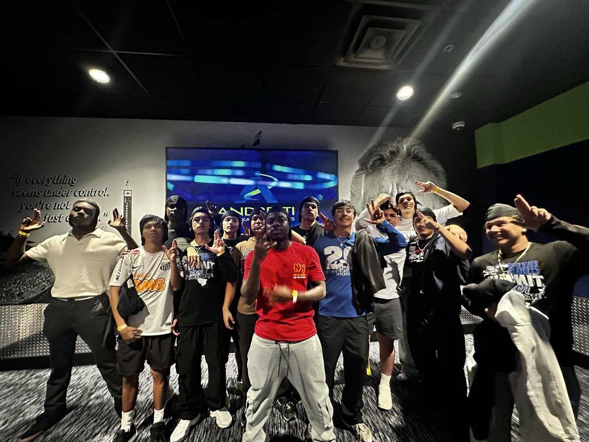 SummitJagsBSOC's tweet photo. 25-26 Varsity Soccer Trip!! Special thanks to Andretti in GP for the hospitality!! Fast Carts, Good Food, and a Great time!!! #Family #Summitlove https://t.co/VF50s7UZsZ