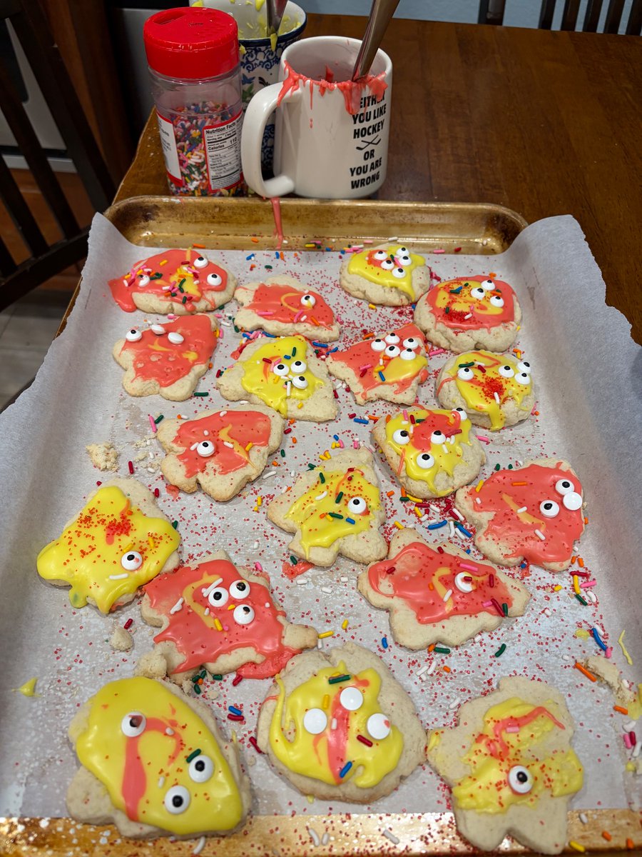 Courtney Ellis 🎈 tweet media