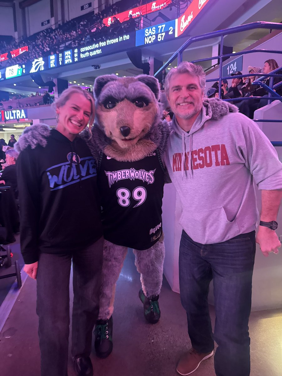 Lori Lees Fisher tweet media