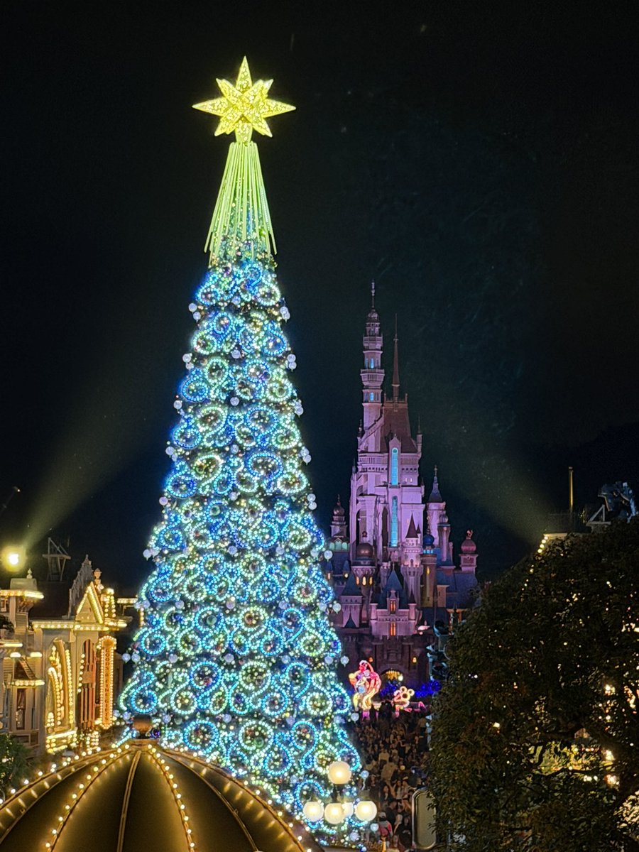 thehappyzan's tweet image. Post your last photo from a Disney park in your camera roll 📸