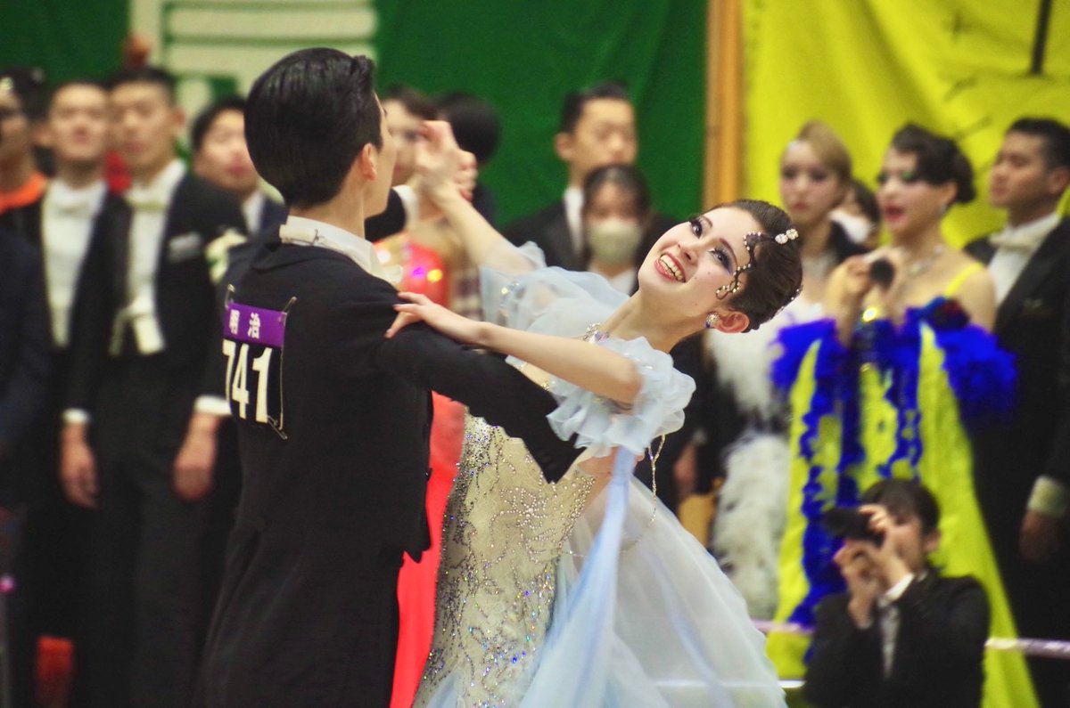 「第70回全日本学生競技ダンス選手権大会」

結果報告🎄
T
柏本(電通)・佐々木組 🎉第8位🎉

応援ありがとうございました🙌
本大会をもちまして、4年生は引退となります。改めて、今までたくさん支えてくださった方々に心から感謝申し上げます。
引き続き明治大学競技ダンス部をよろしくお願いします🙇‍♀️