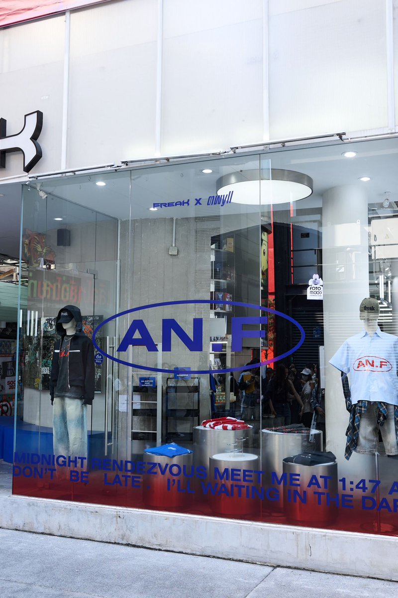 RainbowNewsent's tweet image. “หยิ่น-อานันท์" สร้างปรากฏการณ์สตรีทแฟชั่นครั้งใหม่ ส่งแบรนด์ ANWYLL จับมือ FREAK เปิดตัว Collection พิเศษ "AN.F Midnight Bakery”

#ANF
#MidnightBakeryCollection
#ANWYLL x #freakth

ANWYLL แบรนด์เสื้อผ้า Street Style นำโดย CEO และศิลปิน "หยิ่น อานันท์" สร้างปรากฏการณ์ครั้งใหม่