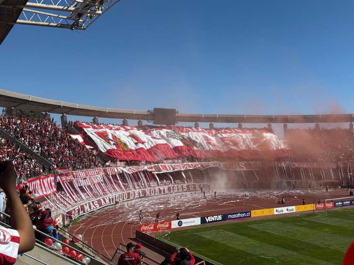 Feliz aniversario mi querido Club Deportes La Serena , ya llegará el día de que no esté en manos de empresarios de Santiago . Si hay algo que siempre digo con mucho orgullo es que yo soy hincha del club de mi ciudad , donde nací , lo que me heredo mi Papá.