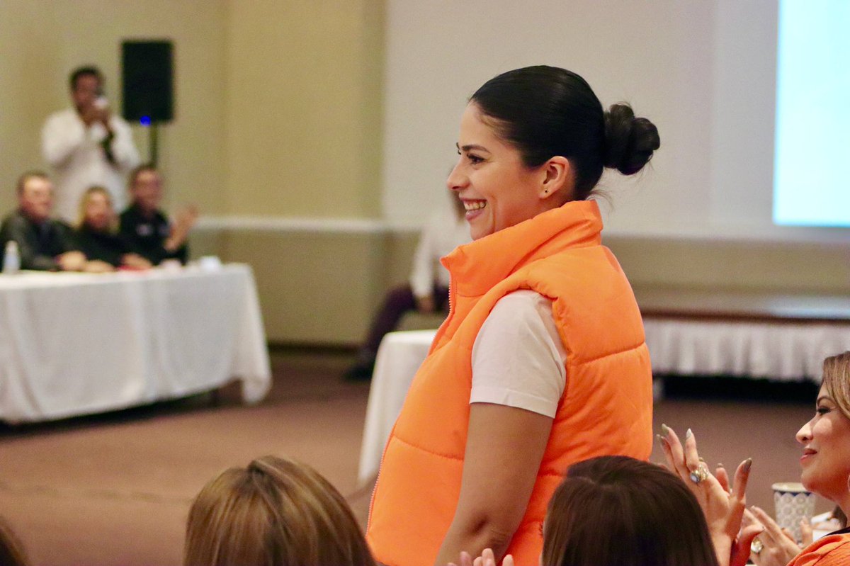 ¡Aquí juntos, construimos el #Morelos que queremos! 

Se sabe, ¡la alternativa es Naranja! 🍊💪