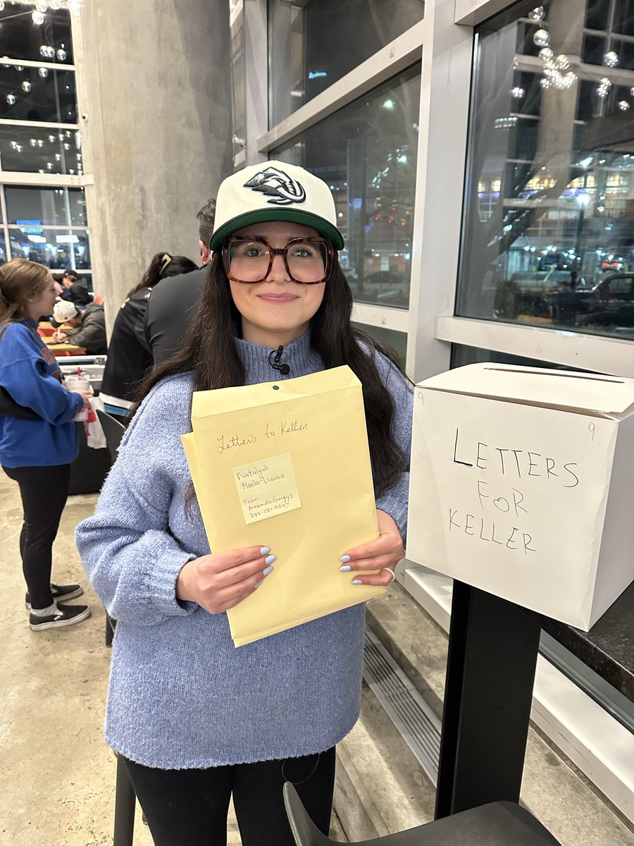 Utah Mammoth fans have rallied around Captain Clayton Keller with letters of appreciation &amp; love after Keller unexpectedly lost his father last week.

Letters have poured in from all over the country and even internationally.

<a href="/krysd93/">Krystal</a>