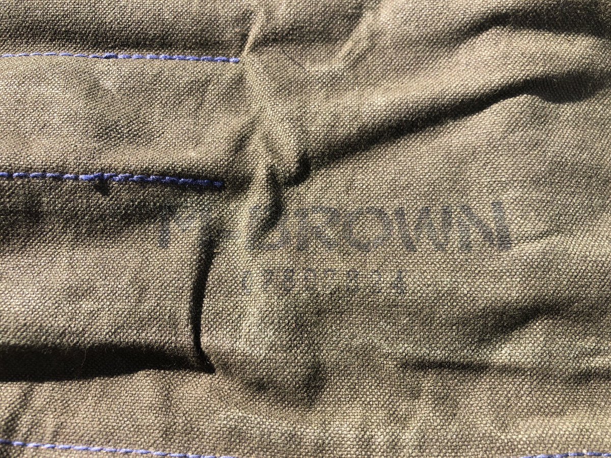 onehearttomo2's tweet photo. 昔買ったM BROWNのスーパーラムダポール。
米軍シェルターハーフとポーランドで使ってたけど、最近はほとんど出番がなかった。
こないだのノルウェー7枚の時に試してみたら良かったな。
#mbrown
#軍幕
#Norway https://t.co/ww016p5C2E