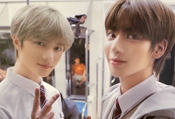 chlbamcherry's tweet photo. 한살차이 같은학년 https://t.co/jqGUlfaMgl