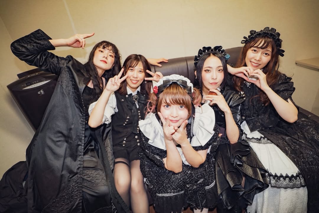 💖💖💖 #BANDMAID