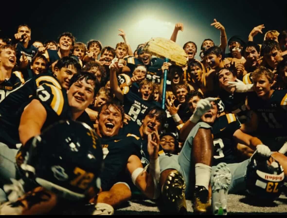 dwaugh3's tweet photo. Came up short in semis, but what a great ride for Team 113!  Seniors with 26-3 record. https://t.co/4iDuNXuZH8