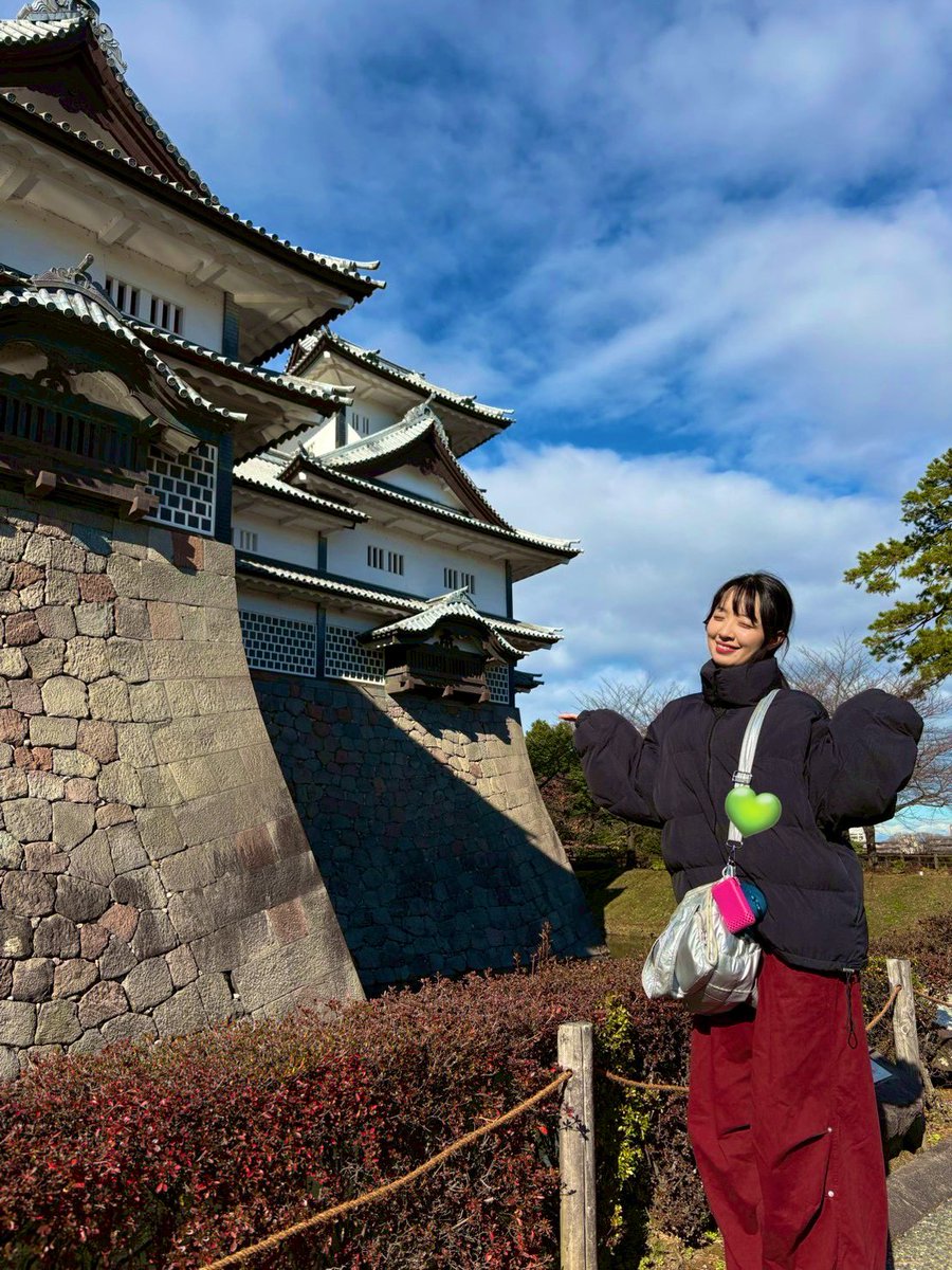 やっふぉーい💚
最近色々忙しくて、てんやわんやの毎日を頑張って噛み締めてます。

先週末は大好きな親友に会いに石川県へ✨
やっぱ楽しくて幸せな時間というのは、【誰】と一緒に居るのが一番重要だなと再確認できました！

みんなにもまた早く会いたいな〜
12月も最後までエンジョイスしていこう❣️