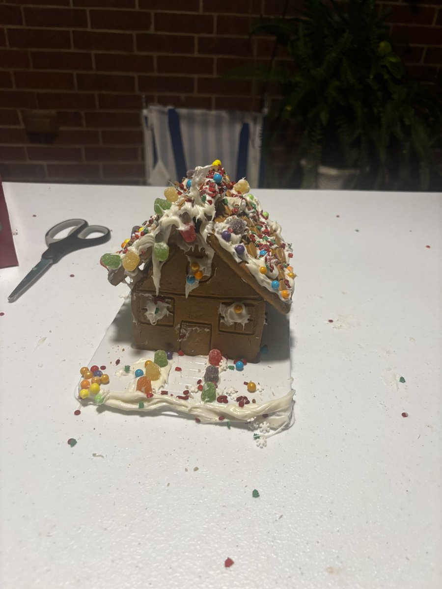 MHS Student Trainers tweet media