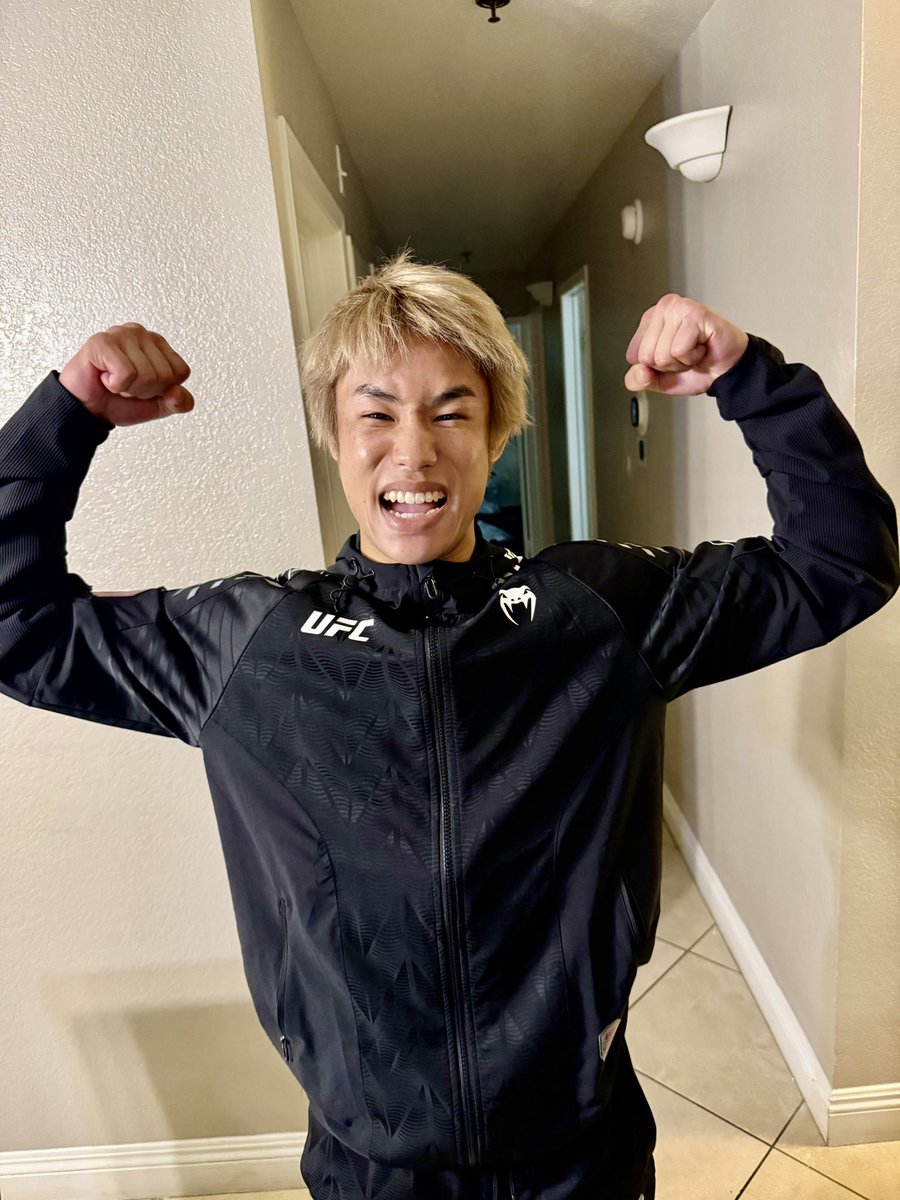 試合を終えた夜。

今回、モレノ戦が決まってから試合の日までたくさんのコトと戦っていました。

UFC9戦目。

自分はちゃんと成長できているのか、強くなっているのかと、常に自問自答し続けている平良。

試合後、すぐに練習したい！とニコニコ話す姿は格闘技大好き少年だった昔と変わらず。