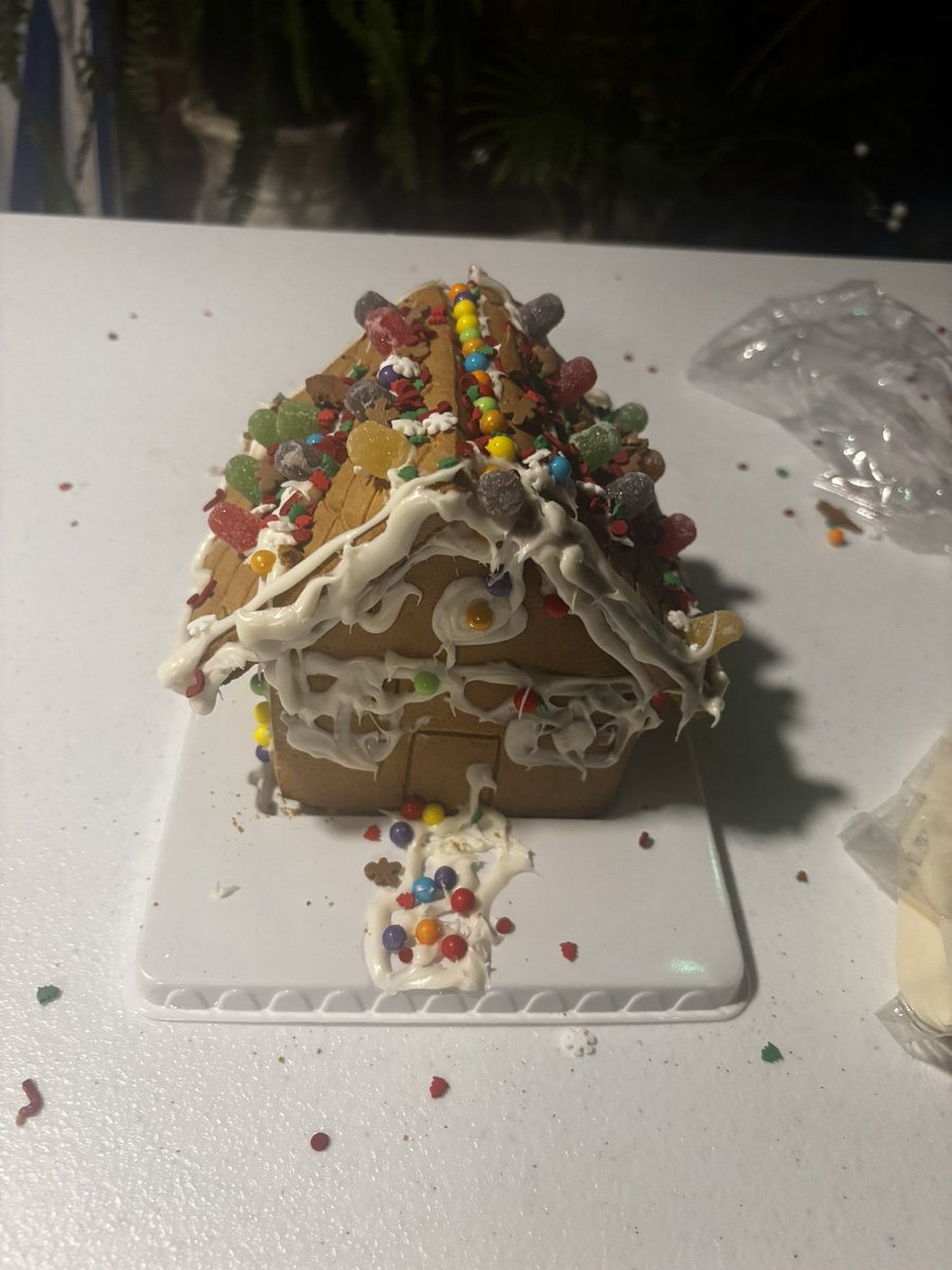 MHS Student Trainers tweet media