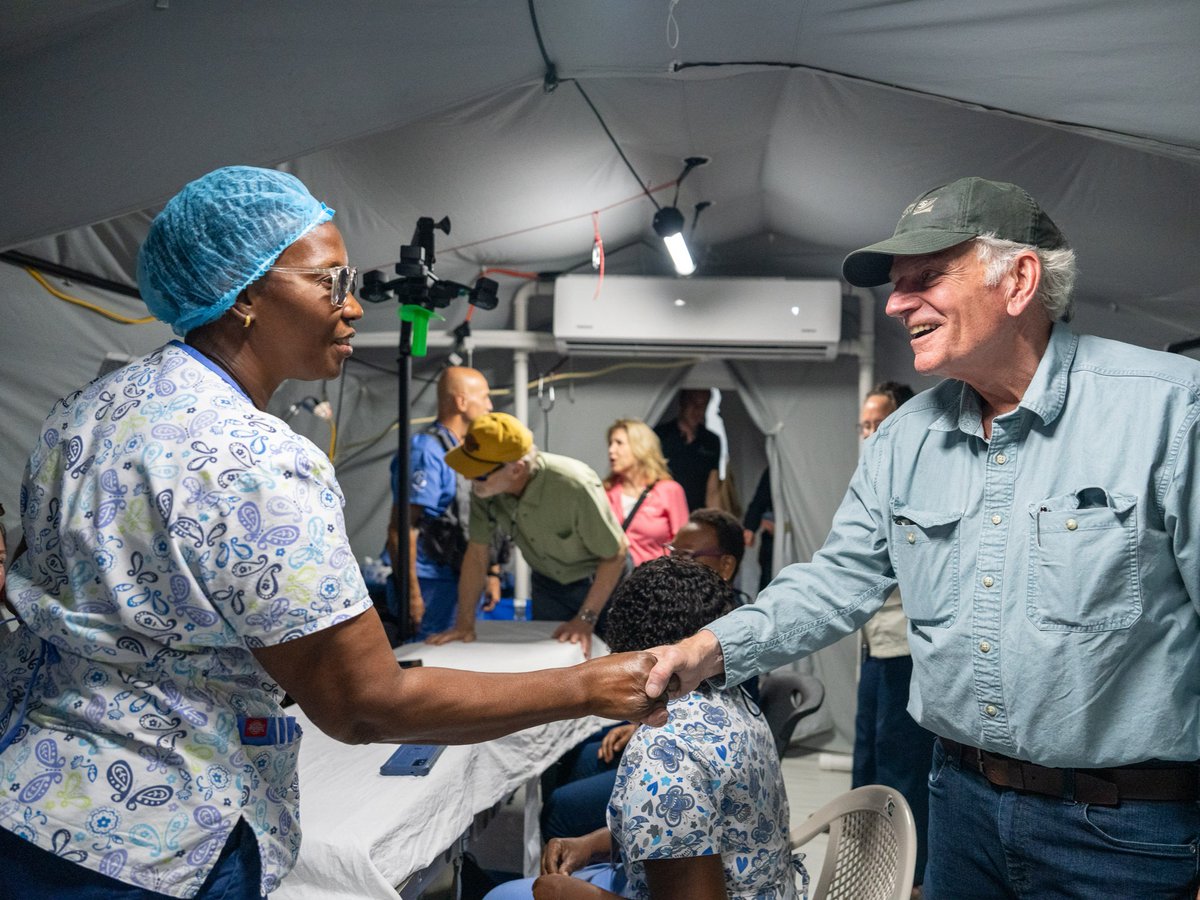 SamaritansPurse's tweet photo. Even in the darkness left by Hurricane Melissa, the light of Jesus is shining brightly through our Disaster Assistance Response Team (DART). 

As we approach Christmas, please pray that the hope of Immanuel—God with us—continues to bring comfort and peace to the people of Jamaica. 🇯🇲🎄

🛩️🎁 Over the weekend, our DC-8 completed its final mission, airlifting 9,200 @OperationChristmasChild shoebox gifts to children affected by the storm.

Yesterday, @Franklin_Graham also made a separate trip to Jamaica and visited our Emergency Field Hospital, where he saw firsthand how God is using our teams to help those who are suffering.

Read the full story at 🛩️ ➡️  https://t.co/uxL5W499fC

"The people who walked in darkness have seen a great light; those who dwelt in a land of deep darkness, on them has light shone." --Isaiah 9:2 

#PrayforJamaica #OperationChristmasChild #InJesusName