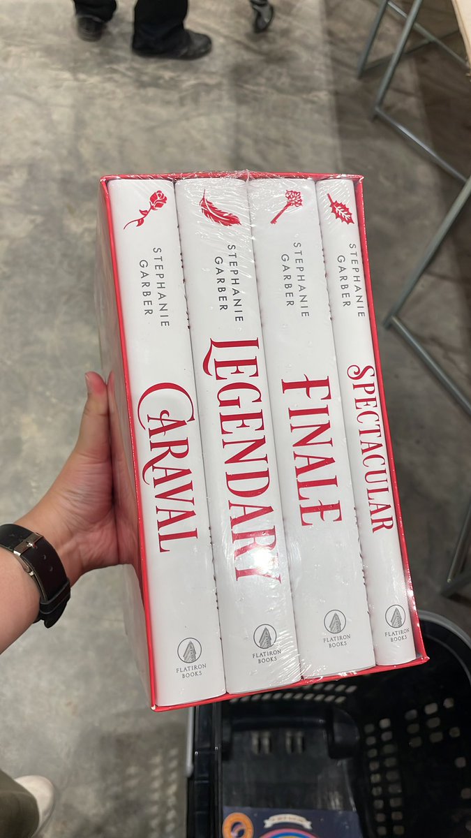 Little Heidi tweet media