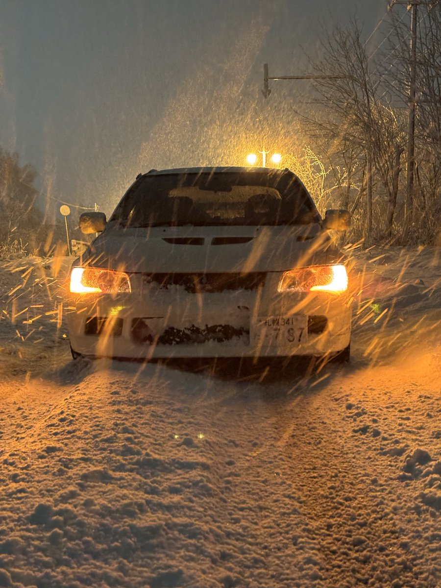 rusuki898's tweet photo. エボは雪が似合う🫵
#ct9a #雪 #北海道 #ランエボ https://t.co/w2kyWHFmN8
