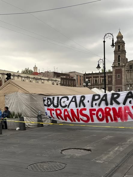 Comisión de Comunicación Asamblea de Académicos tweet media