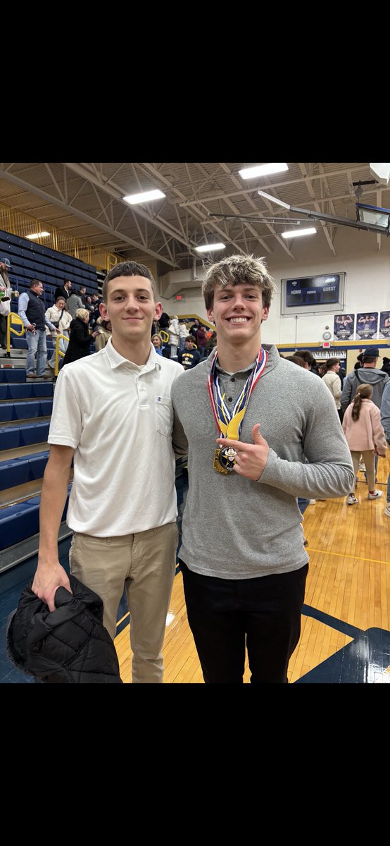 Finleyk5Keller's tweet image. Thank you North Ridgeville Football for the best 4 years of my life. I couldn’t thank all of my coaches, family, and of course my teammates enough for everything they have helped me accomplish! It’s only the start!! #88out #Rangers ❤️

@NRRangerFootba1