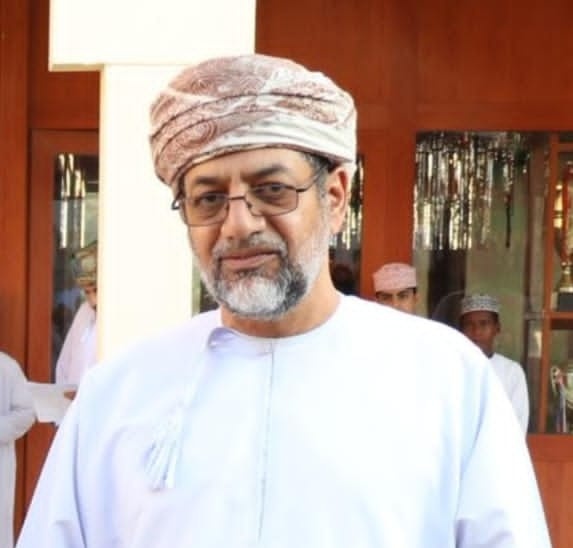 بقلوبٍ مؤمنةٍ بقضاء الله وقدره ،
فقدت ولاية #الرستاق صباح اليوم الثلاثاء  9 ديسمبر 2025 ، ومعها #الأسرة_التربوية أحد معلميها المخلصين الأفياء 
الأستاذ هلال بن زاهر بن علي الخياري معلم مادة بمدرسة سعد بن الربيع للتعليم الأساسي أثر سكته قلبية ، رحل وهو يحمل في سيرته أثر المعلم