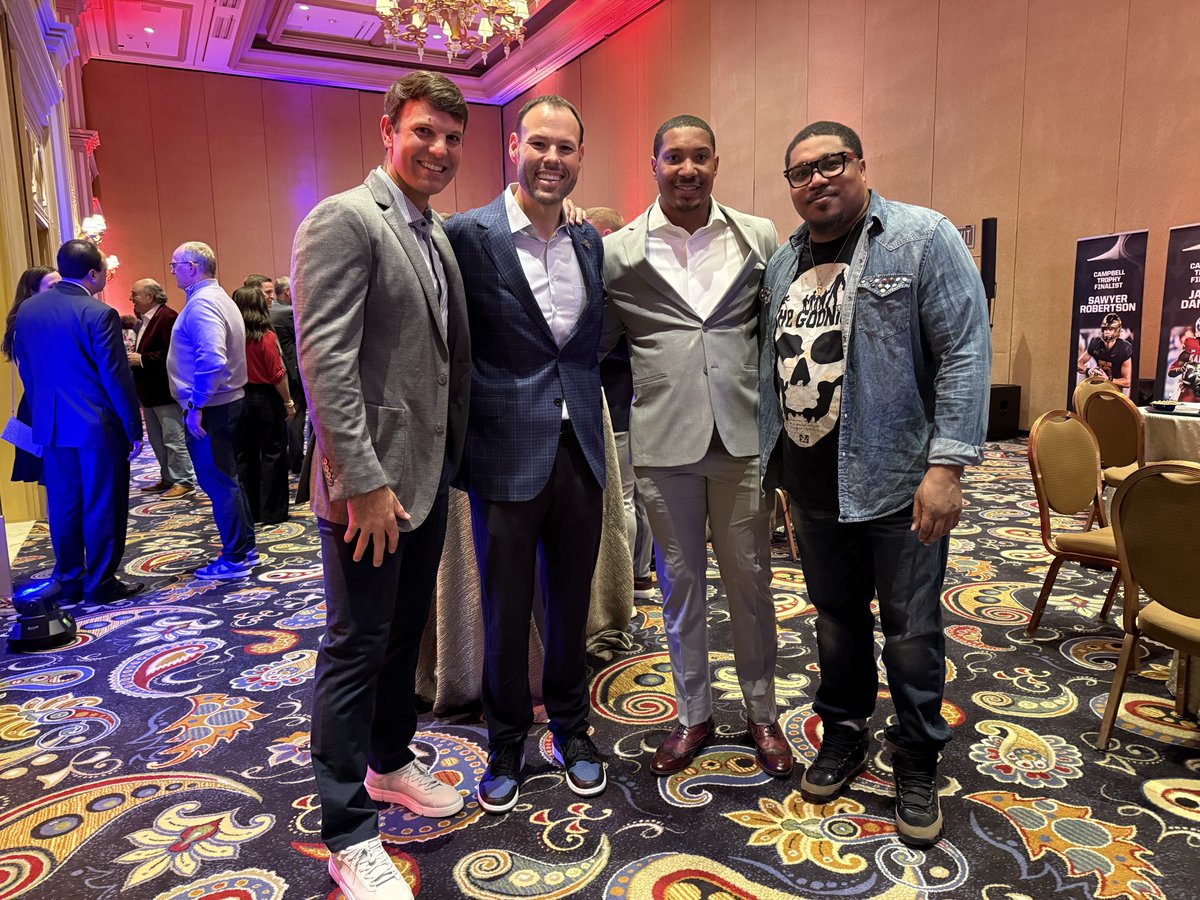 wrenbaker's tweet image. Three incredible ball players! Excited to see @Steve23Slaton and @Coach_GHarrell go into the @NFFNetwork Hall of Fame tomorrow. And ALWAYS good to be with @coachpatwhite. Heather and I enjoyed time with @RealCoachRod and Mrs. Rita as well. Let’s Go! #HailWV @WVUSports