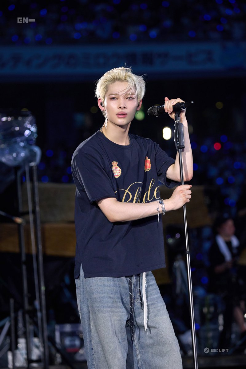 enhypenweverse's tweet photo. (2/3)

ICON OF DREAMS NI-KI
#Twinkling20WithNI_KI #니시무라_미역국마니무라 #ニキ20歳の誕生日 #NI_KI #니키 @ENHYPEN_members @ENHYPEN https://t.co/hGZApYlchJ