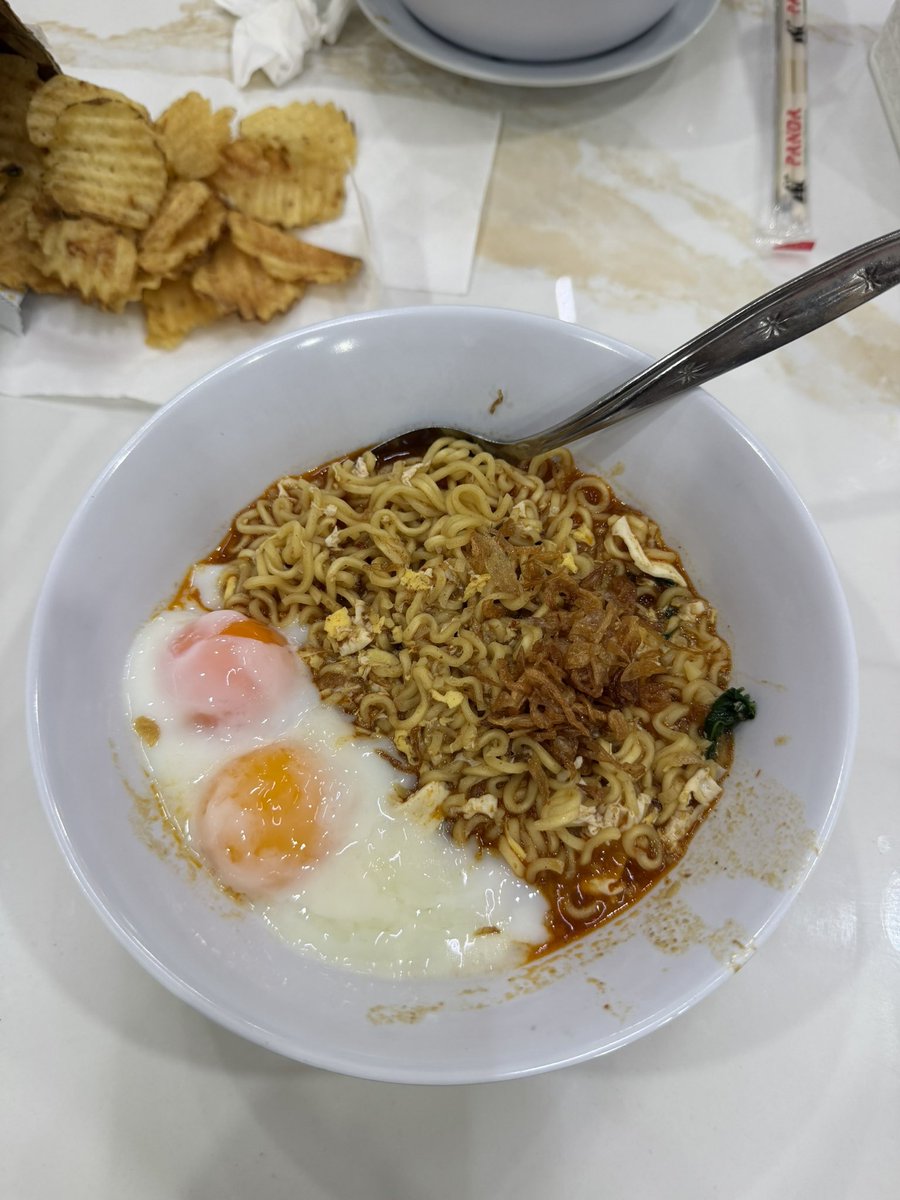 FFOODFESS's tweet image. fess wdyt about mie bangladesh??