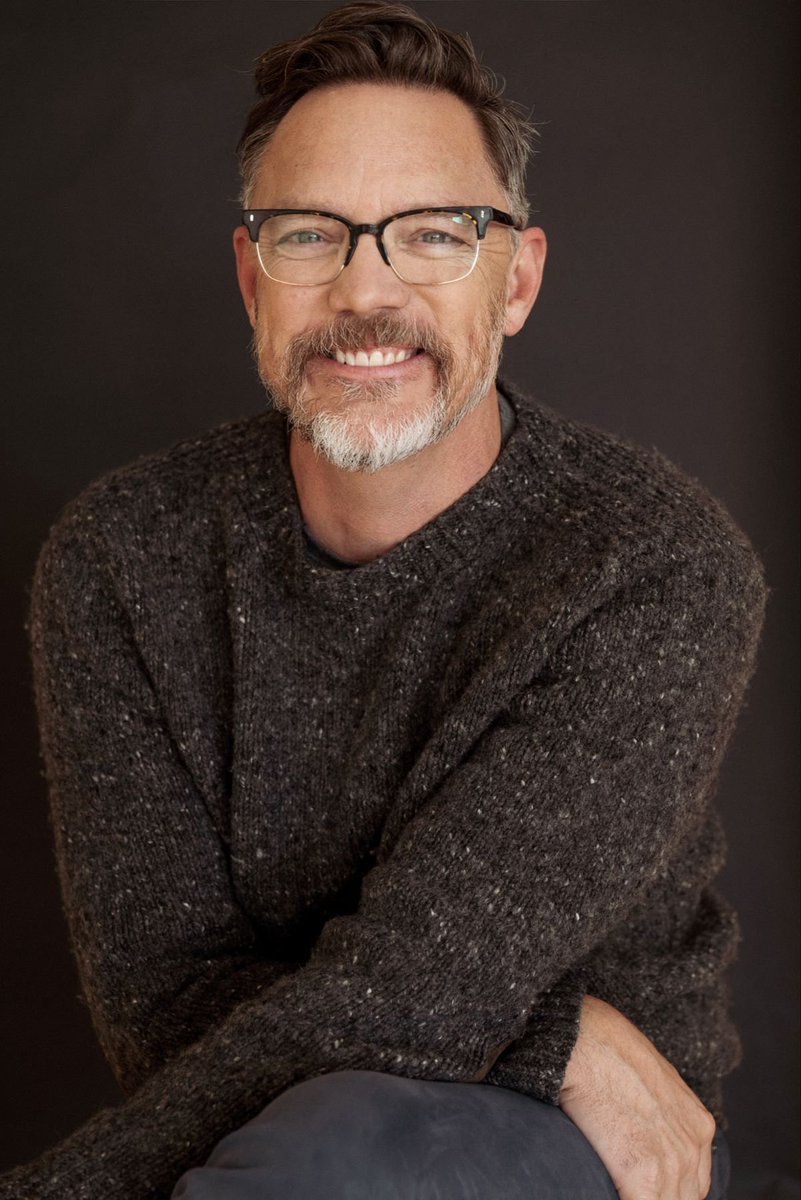 SpinoAxol's tweet image. 🚨Notícias de FNaF 3🚨
Pra fazer o cadáver de Afton dentro do Springtrap, o ator Matthew Lillard terá que usar maquiagem

Segundo ele, ele não quer morrer e ficar anos preso dentro de um traje, porque assim ele não conseguirá atuar.
(Fonte:@/DeducerFNAF)