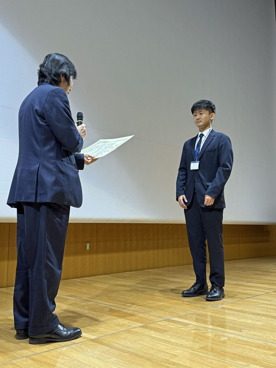 IntlSecurity_jp's tweet photo. 今年度の『国際安全保障』の最優秀論文新人賞は、渡辺広樹会員の「1971年の米海軍横須賀基地返還中止を巡る米軍部の再決定」が受賞しました。おめでとうございます！（最優秀論文新人賞の選考対象は、学会誌に掲載された若手研究者による論文です）https://t.co/7ngQ9lIzX1 https://t.co/1cmL3lO0qb