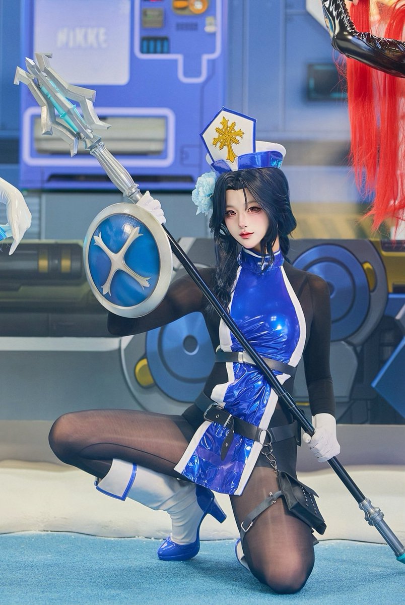 니케 AGF 2025 겨울열차 토요일 코스프레 무대와 미니 퍼레이드를 메이든 : 아이스로즈로 참가 했습니다!

좋은 기회 주신 승리의 여신 니케, 그리고 스태프분들 너무너무 감사합니다. 

정말 멋지신 니케 코스어분들과 함께해서 영광이었습니다 (♡̷̷̷ ⸝⸝• ̫•⸝⸝)