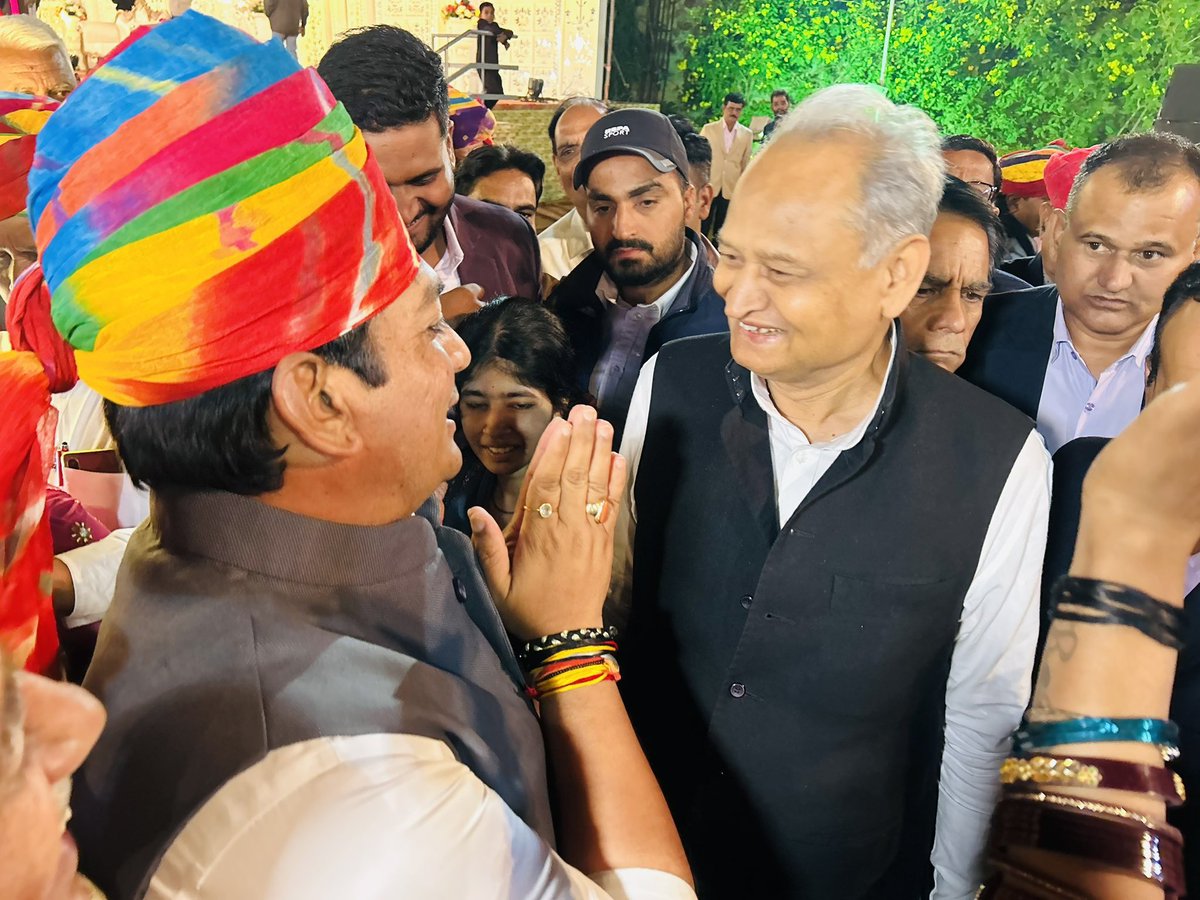 राजस्थान सरकार में सबसे युवा कैबिनेट मंत्री आदरणीय श्रीमान डॉ अविनाश जी गहलोत साहब को जन्मदिन की हार्दिक बधाई एवं शुभकामनाएं.!!

मैं ईश्वर से आपके अच्छे स्वास्थ्य एवं दीर्घायु होने की प्रार्थना करता हूं..!!❤️🎉🎉
<a href="/AvinashGehlot_/">Avinash Gehlot</a> <a href="/ashokgehlot51/">Ashok Gehlot</a>