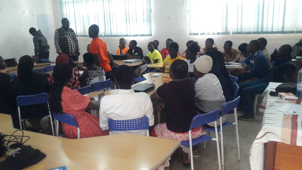 Day 1: <a href="/RodiRwanda/">RODI Rwanda</a>, @UPHLS &amp; <a href="/adepe_rwanda/">ADEPE Rwanda</a> kicked off a 5-day training on VSLA (4 days) &amp; safeguarding (1 day) for 50 mentors under the LIFT/OOSCY project in <a href="/RusiziDistrict/">Rusizi District</a>—building skills to support out-of-school children.
<a href="/Camb_Ed/">Cambridge Education</a> <a href="/FCDOGovUK/">Foreign, Commonwealth & Development Office</a> <a href="/REBRwanda/">Rwanda Basic Education Board</a> <a href="/NESA_Rwanda/">NESA Rwanda</a>