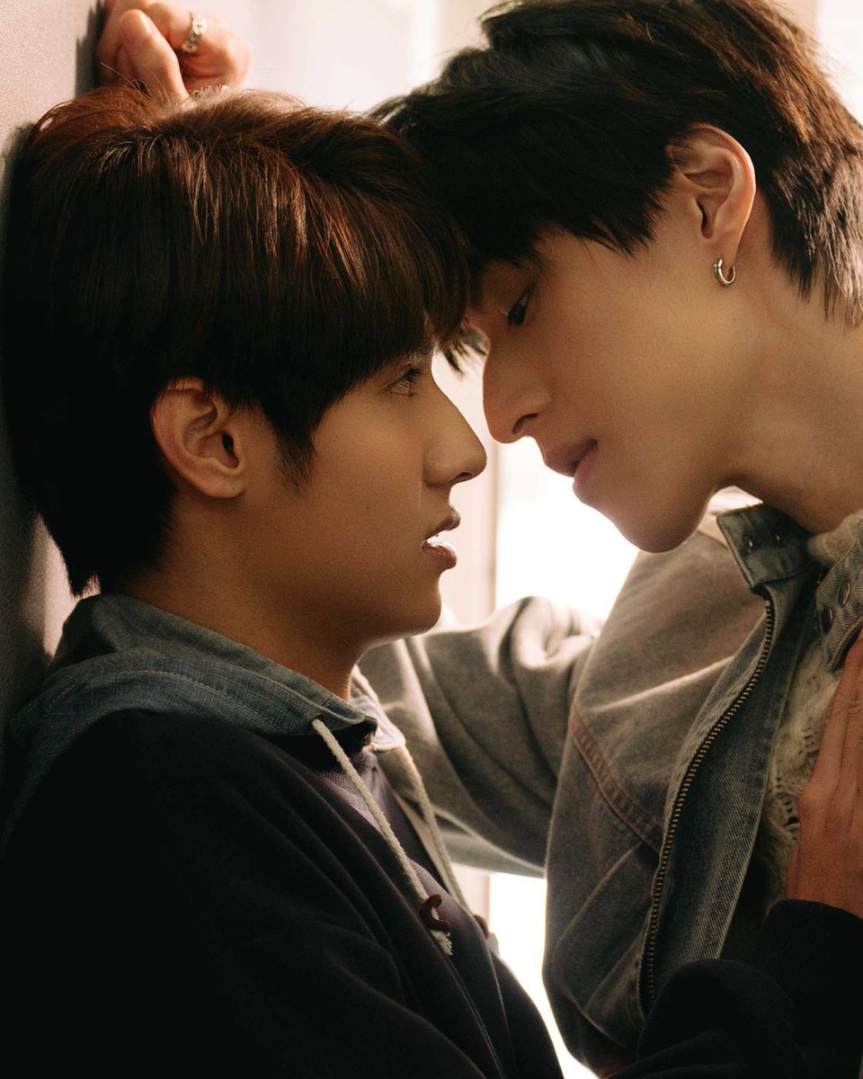 #秘密關係
本日よりDMM TVで見放題配信開始🩵
身長差CPが好きな方、ぜひ🐕