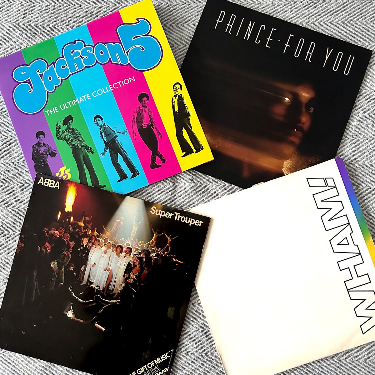 More recently played vinyl

🔸 The Jackson 5 - The Ultimate Collection
🔸 Prince - For You
🔸 ABBA - Super Trouper
🔸 Wham! - The Final

#NowPlaying #Vinyl #December2025