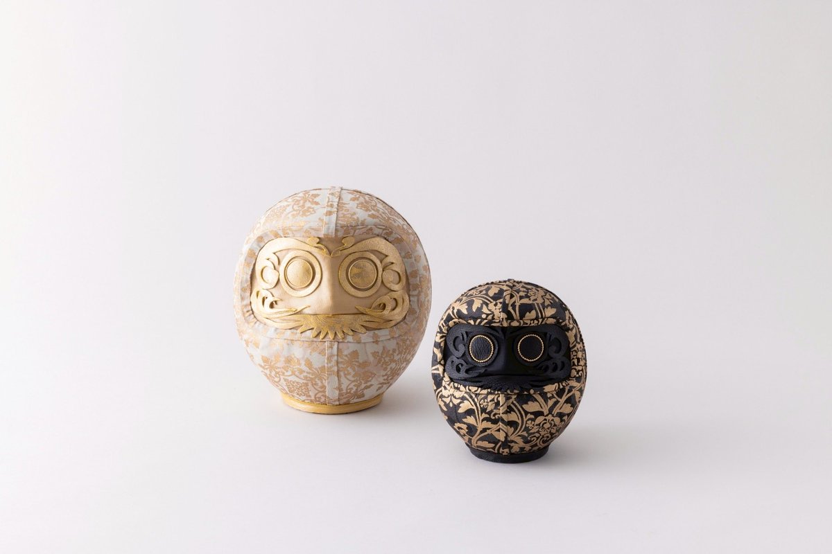 Pre-orders for the KYOTO DENIM DARUMA officially open today.
kyoto-denim.jp/collections/ky…
Each piece is crafted with Kyoto’s traditional Kinsai Yuzen and denim artistry.
Reserve yours now and be among the first to bring this contemporary Zen talisman into your home.
#KyotoDenimDaruma