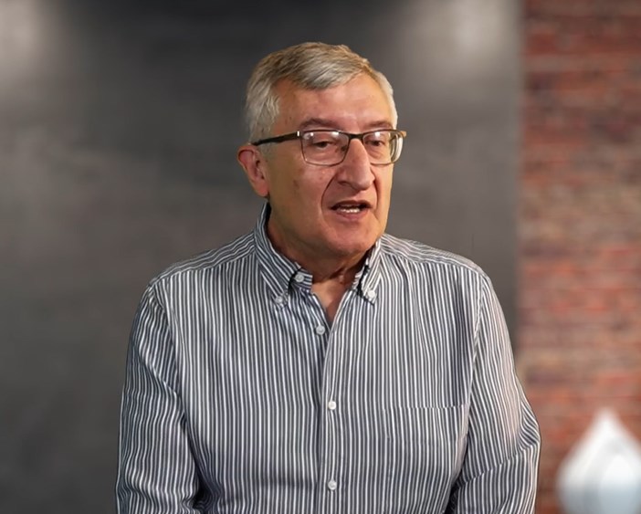 Enhorabuena a nuestro compañero Antonio de la Hoz que ha recibido el "Premio Reconocimiento GEQV a una Carrera Distinguida 2025" por su brillante contribución científica y académica, que ha impulsado la gestación y desarrollo de la Química Verde en España.
<a href="/RSEQUIMICA/">RSEQ</a>