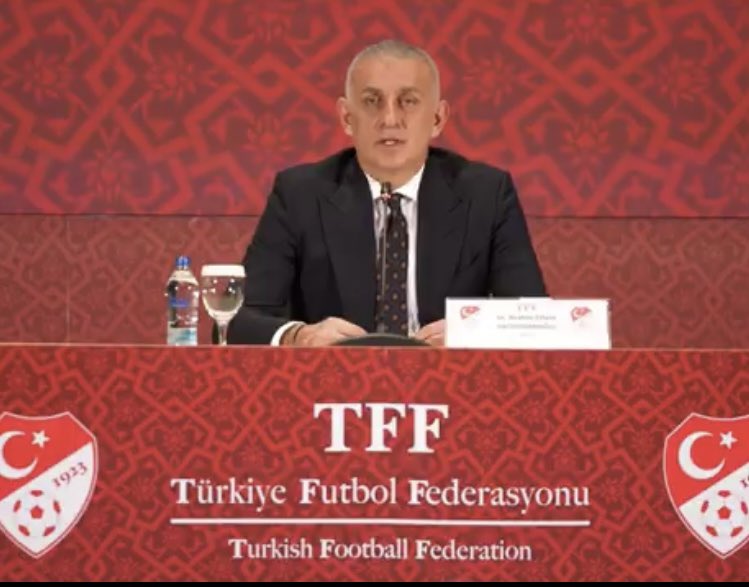besimkadioglu's tweet photo. Adaletten bahseden ,Türk futbolunu kurtaracağız diyen adam hakem dövmüştü..Unuttuk mu..! Adalet için istifa et… @ibrahimhacıosmanoğlu.. #tffistifa https://t.co/0MJf3sjnHK