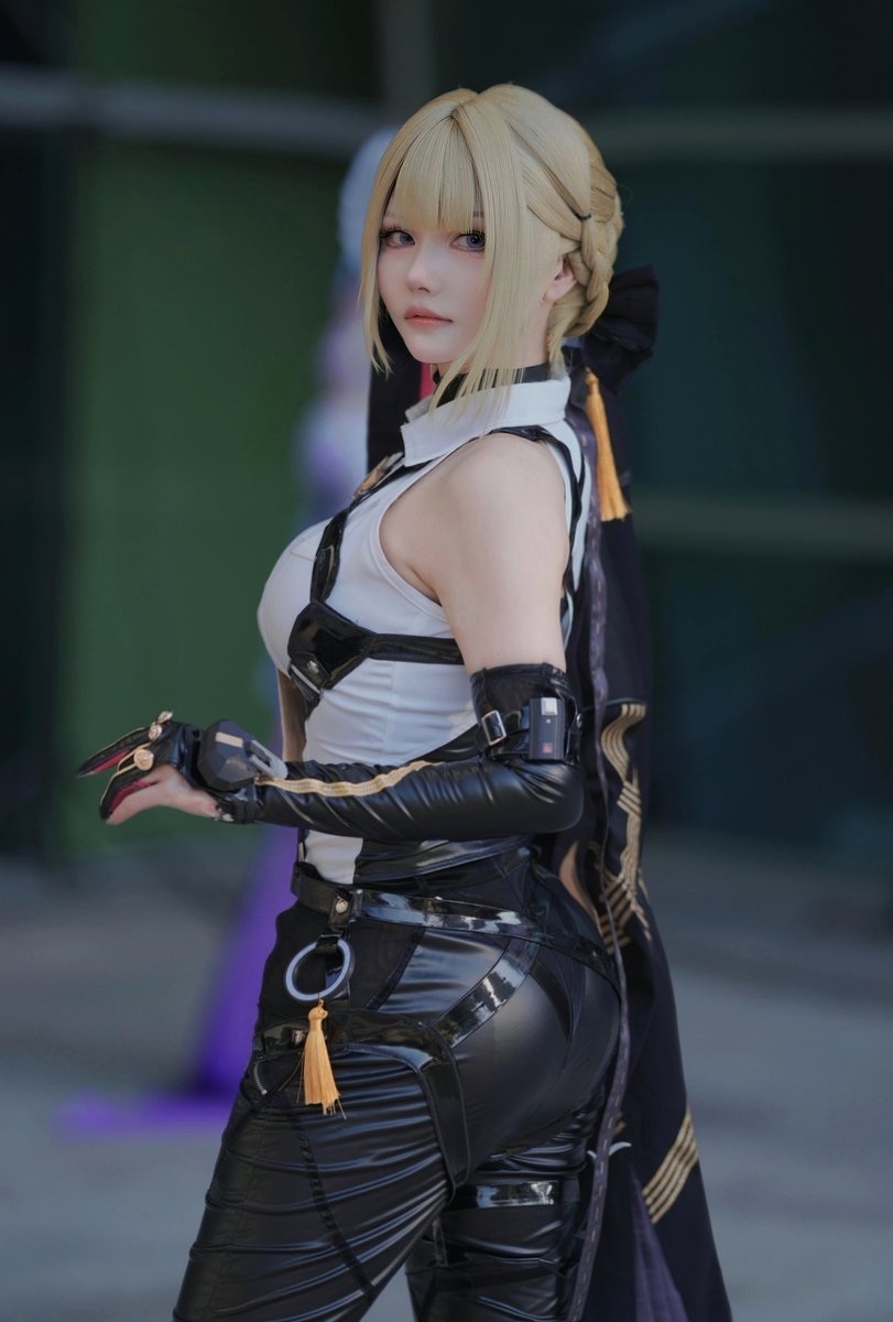 M. <a href="/chyamong2/">차몽</a>