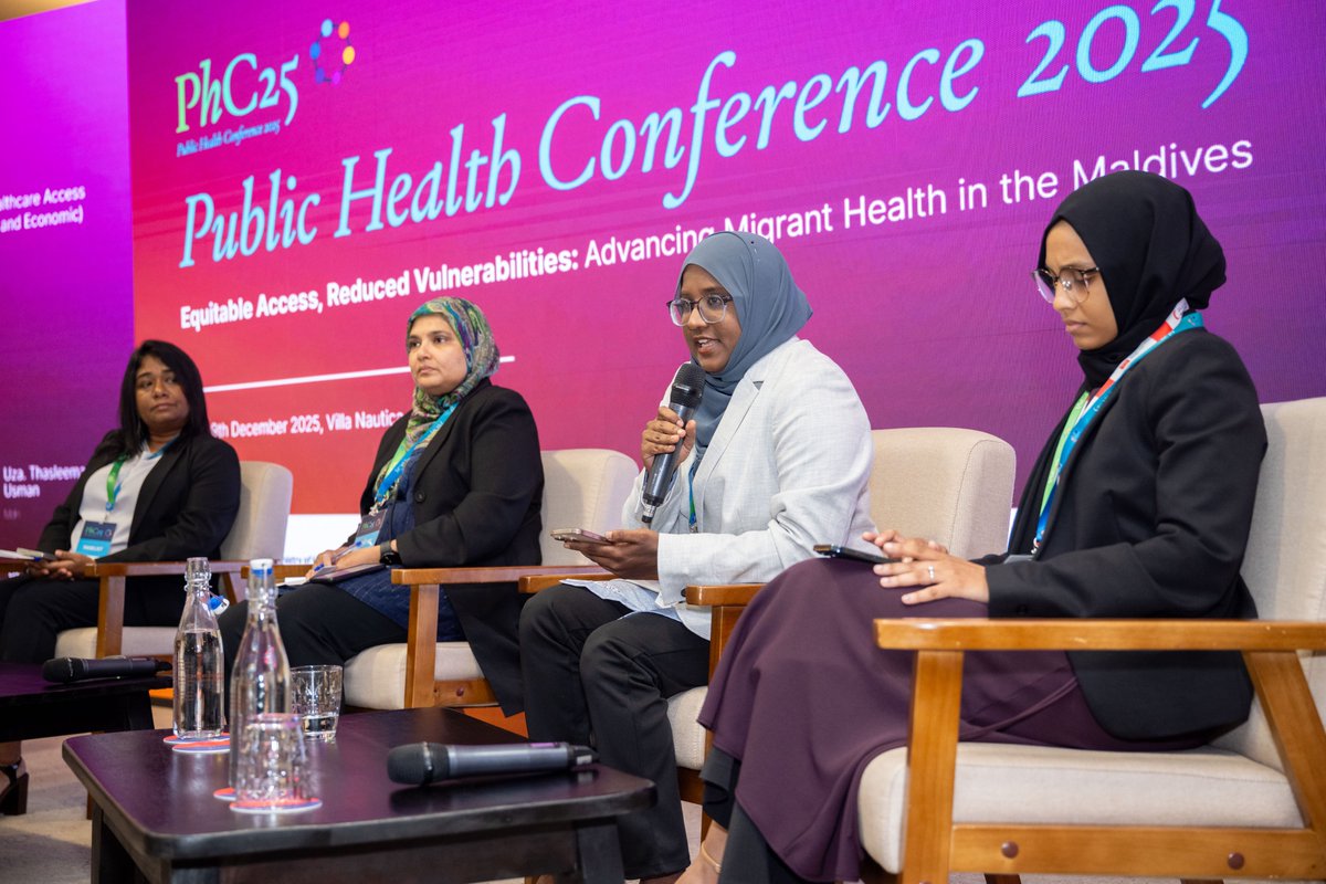 HPA_MV's tweet photo. Highlight of day2 #PHC25- Panel discussion on barriers to accessing health services, moderated by @Fathimathzimna from @MNUedu.

Panel members from @MoHmv, @igmhmv, @CRCMaldives, @maldivianrc reflected on legal, social and economic barriers faced by migrants, and discussed concrete ways to make health services accessible for all.

#PHC25 #MigrantHealth
#MigrantHealthMatters