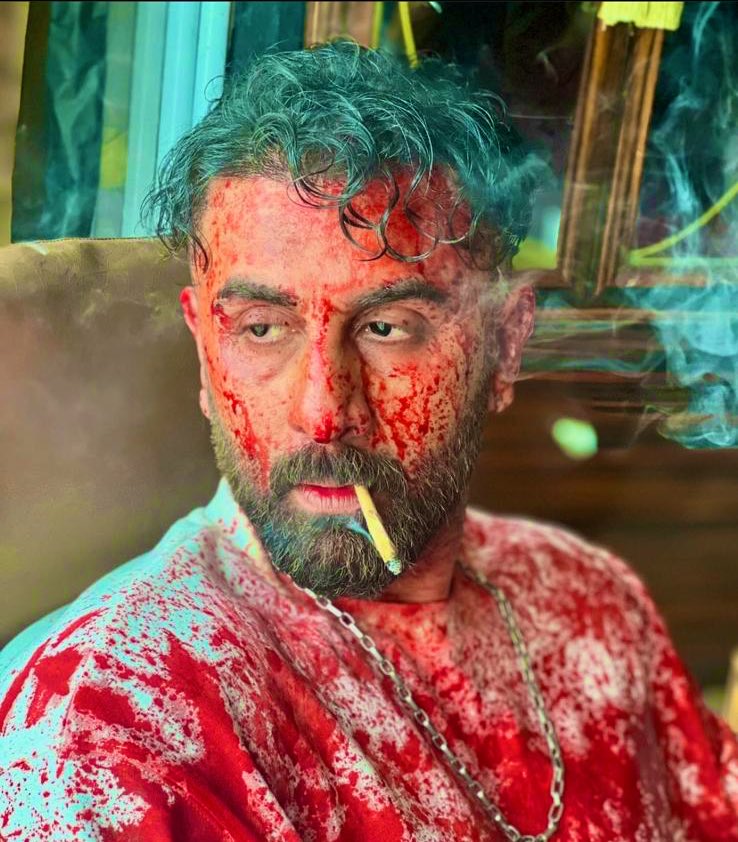 KshitizCritic's tweet photo. 🚨🚨Petition to @yrf 🚨🚨
Please appoint @AdityaDharFilms to direct #Dhoom4 🥶 
#RanbirKapoor X #AdityaDhar. This combo will burn the box office🔥🔥 https://t.co/XWEedUf81y